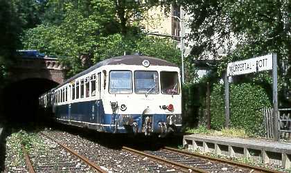 515 604-7 in Wuppertal-Rott (Sonderfahrt 16.5.93)